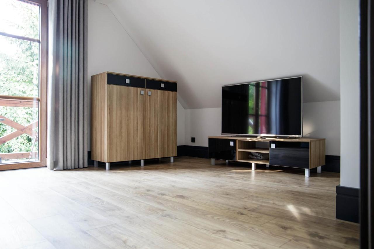 Dom Nad Jeziorem Ublik Z Sauna I Jacuzzi Zewnętrze zdjęcie
