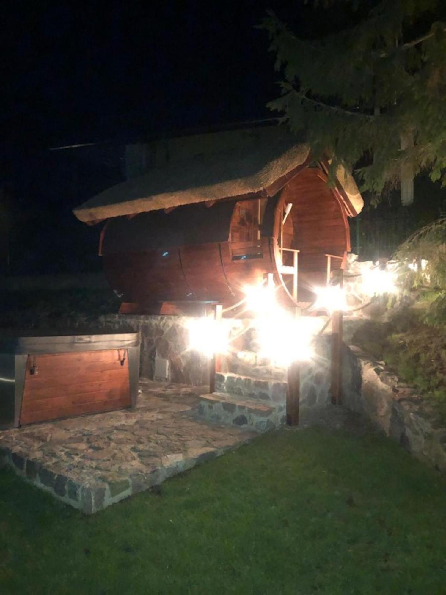 Dom Nad Jeziorem Ublik Z Sauna I Jacuzzi Zewnętrze zdjęcie
